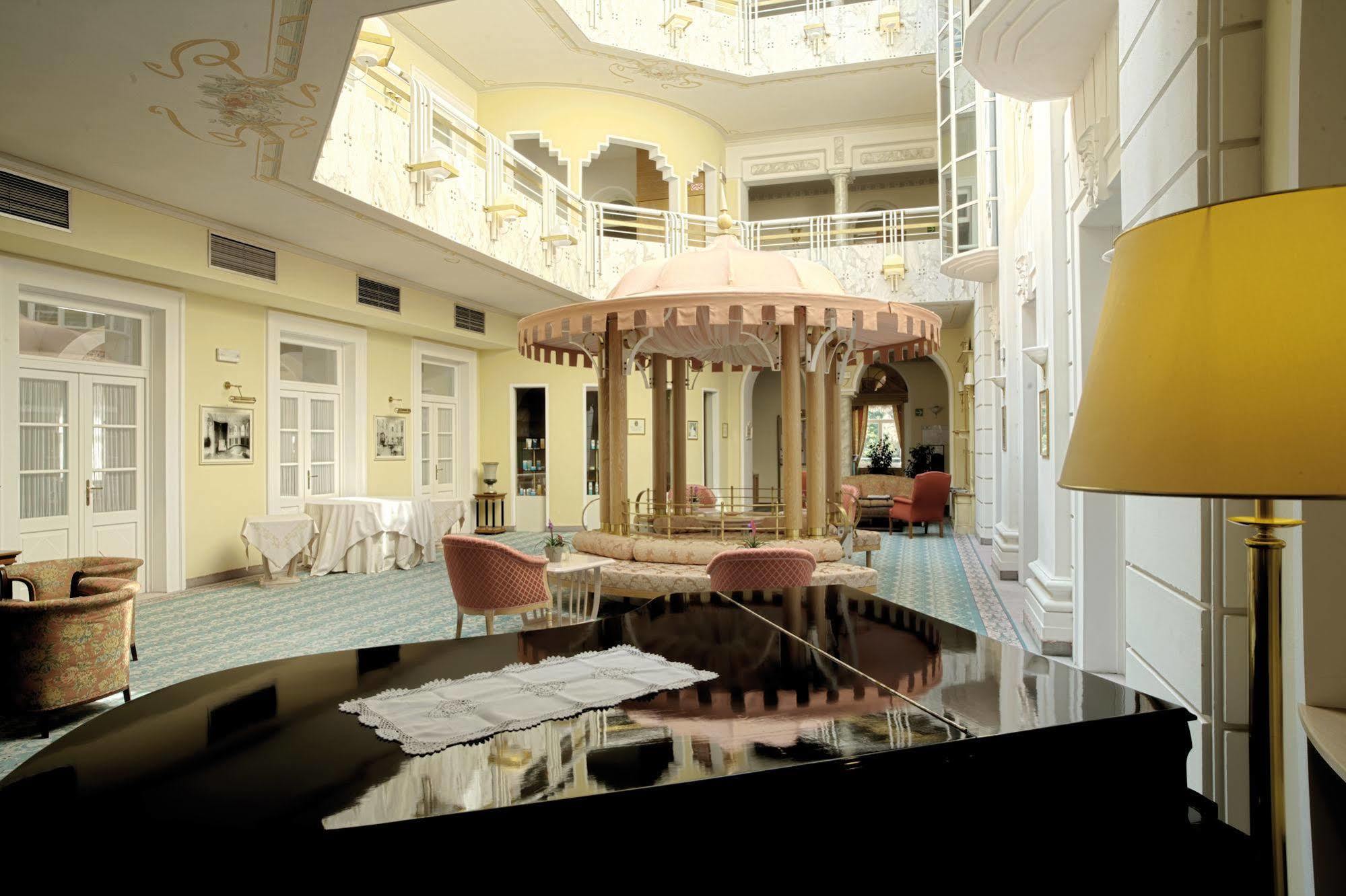 Grand Hotel Imperial Levico Terme Luaran gambar